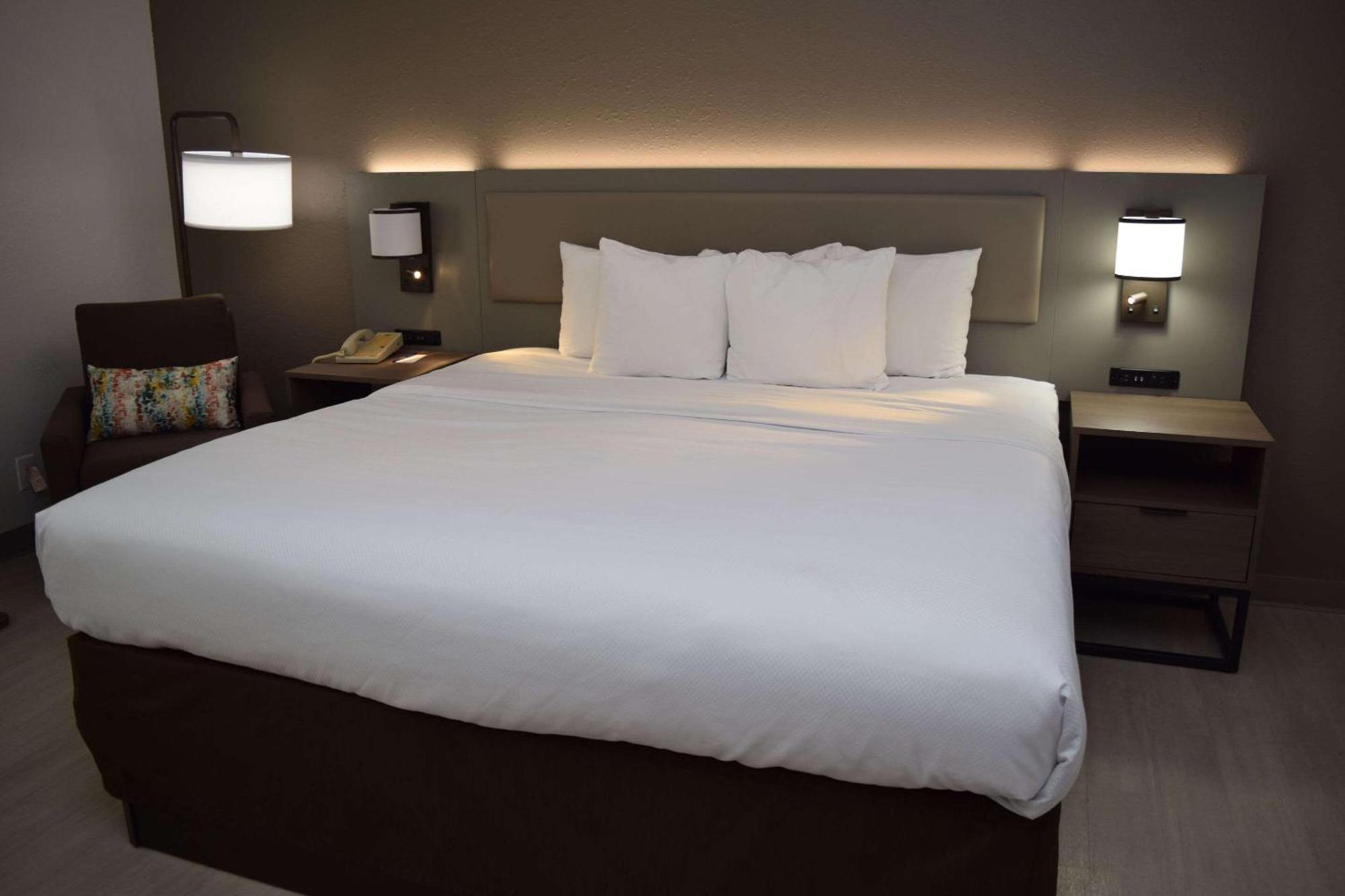 Comfort Inn & Suites Syracuse-Carrier Circle East Syracuse Exteriér fotografie
